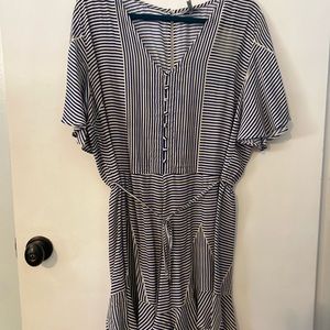 Dress/Shorts dress zipper in the back lightly used